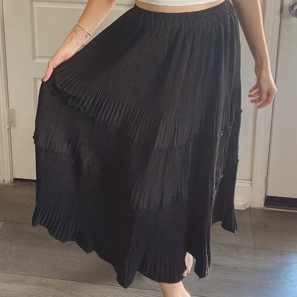 Luxe High Waisted Pleated Ruffle Maxi Skirt - Picture 9 of 13